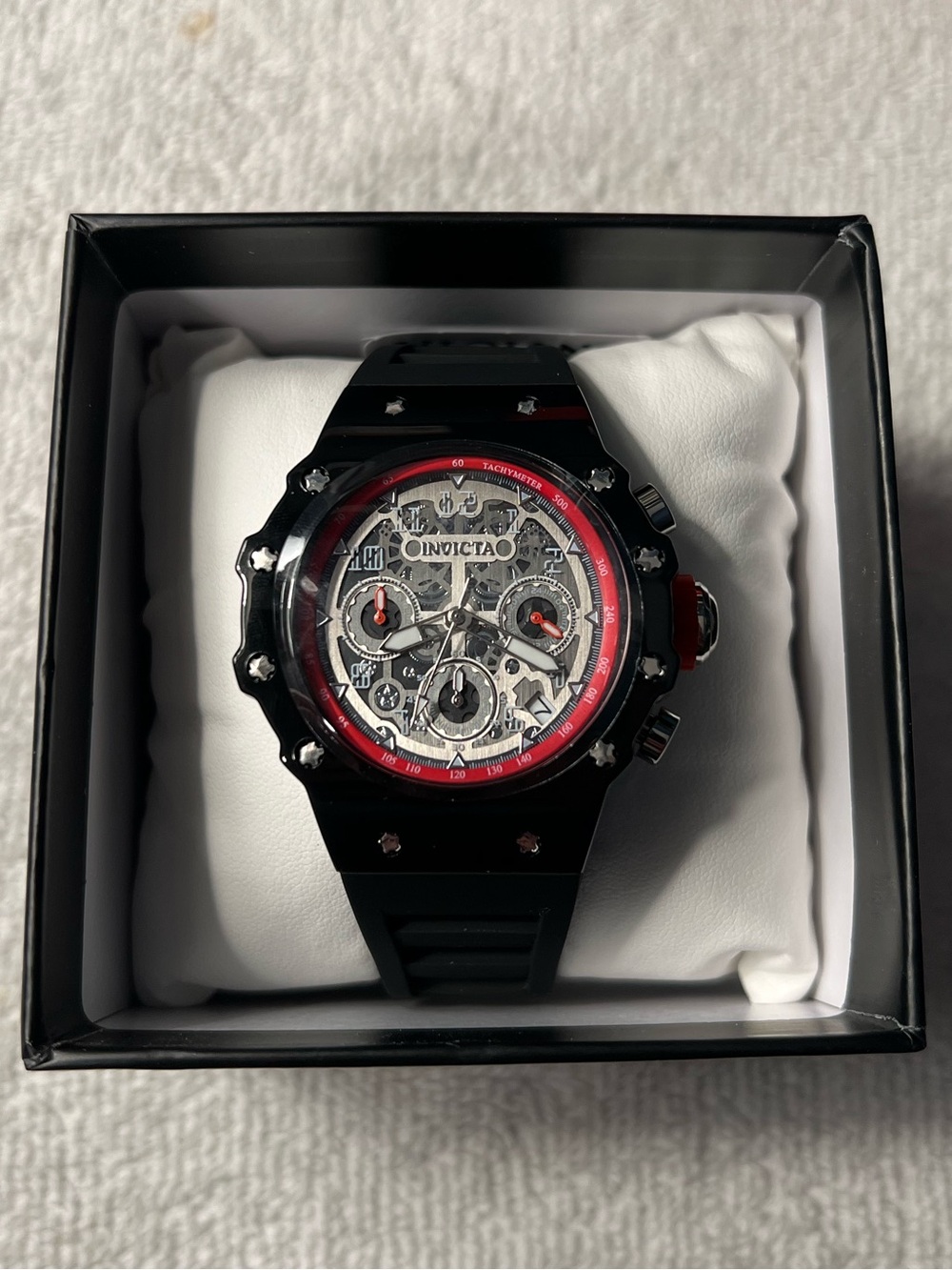 Invicta Racing Valyron Men’s Watch-41mm MOD-69779 Black & Red (NWT) Limited!!!
